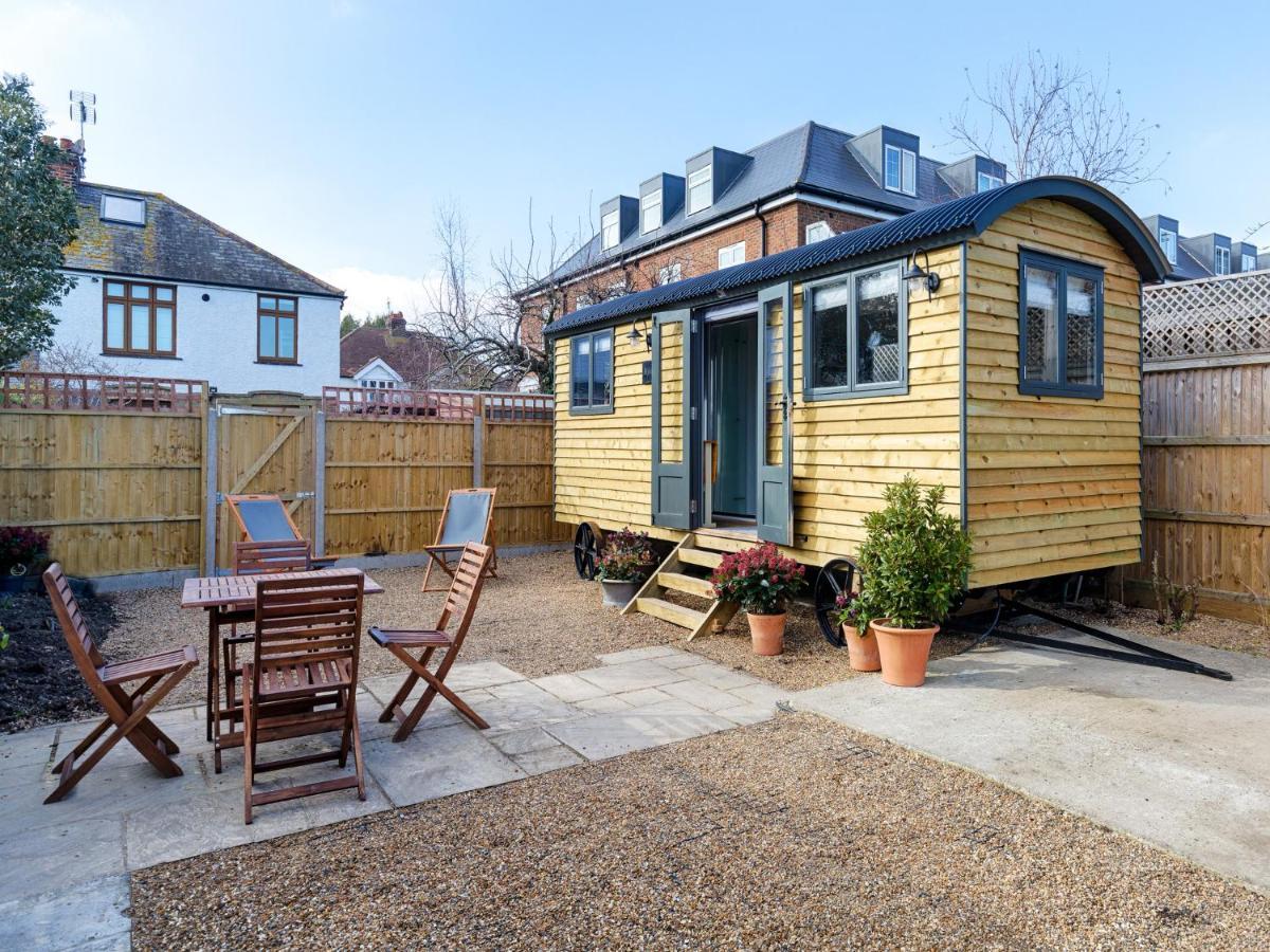 Pass The Keys Whitstable Shepherds Hut Minutes From The Harbour Villa Esterno foto