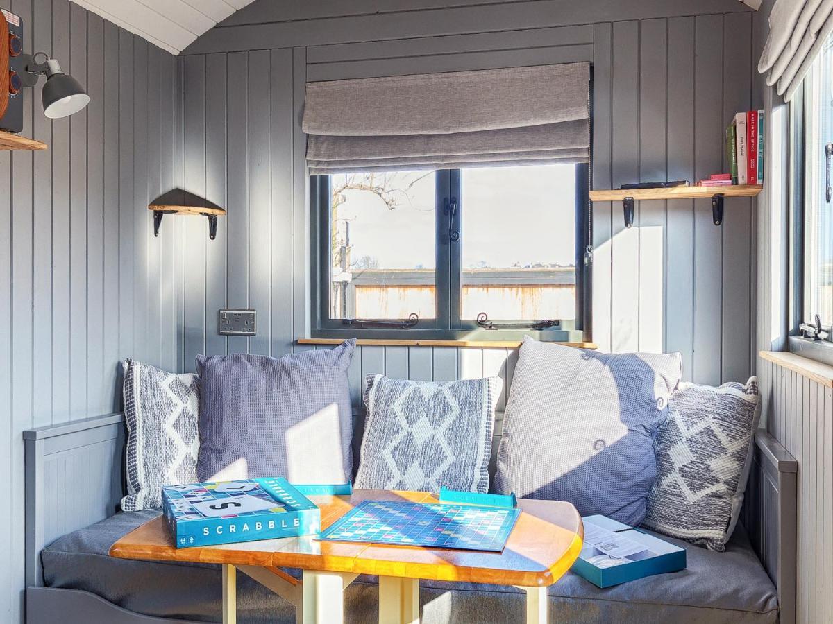 Pass The Keys Whitstable Shepherds Hut Minutes From The Harbour Esterno foto