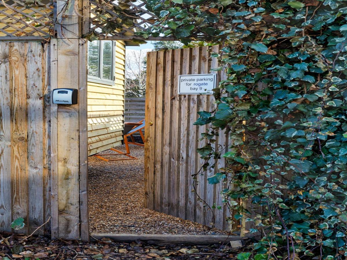 Pass The Keys Whitstable Shepherds Hut Minutes From The Harbour Villa Esterno foto